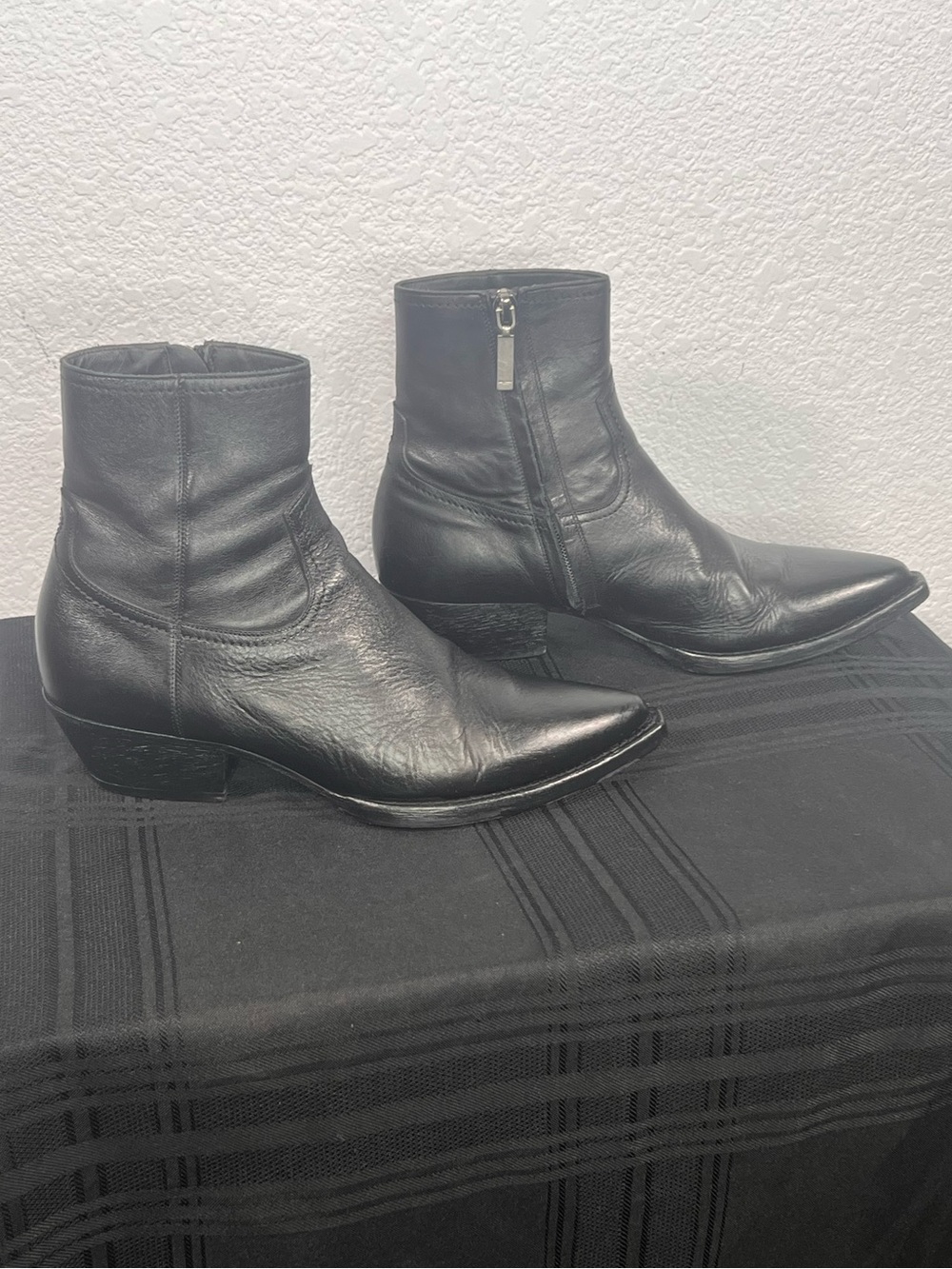 Saint Laurent Black Leather Ankle Boots EU 38/W 7 1/2 / M 6 - Picture 3 of 10